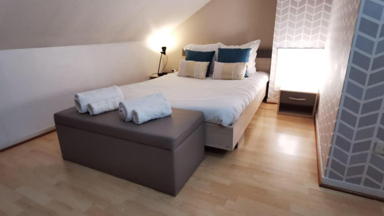 Le Duplex - Hyper Centre - Gare - Wifi - Netflix - Disney + آنسي المظهر الخارجي الصورة