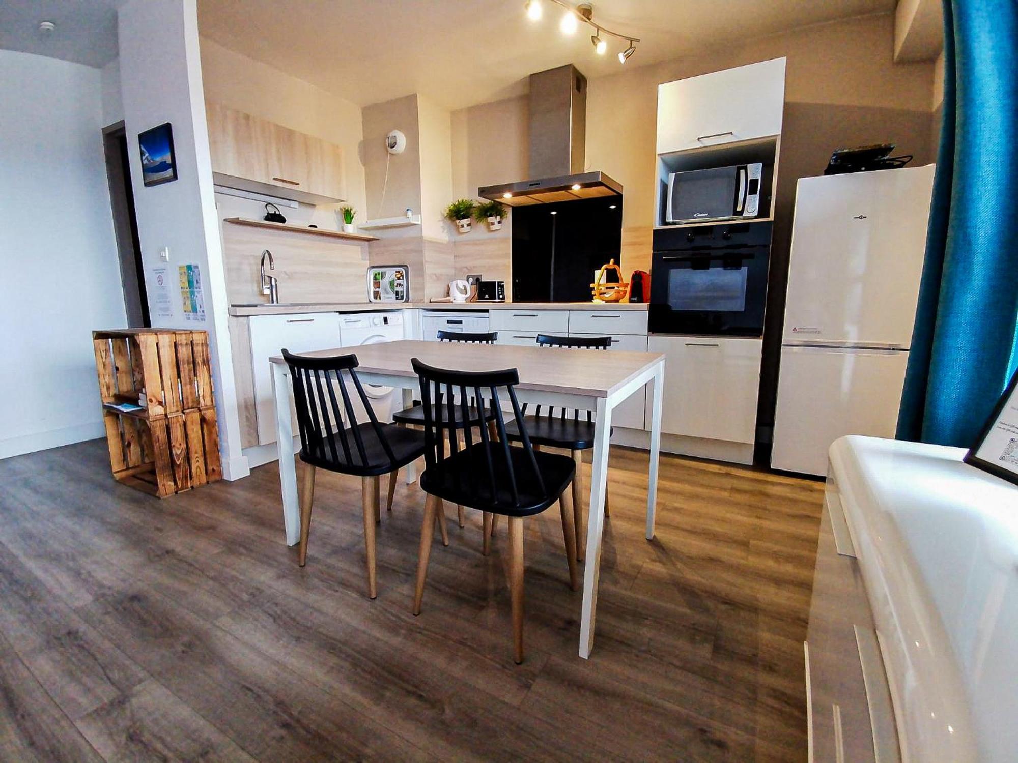 Le Duplex - Hyper Centre - Gare - Wifi - Netflix - Disney + آنسي المظهر الخارجي الصورة
